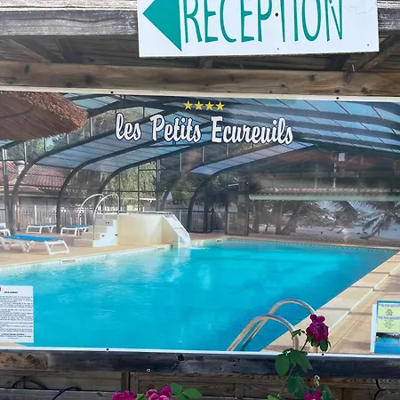 キャンプ場 Mobilhome Les Petits Ecureuils 4 Etoiles