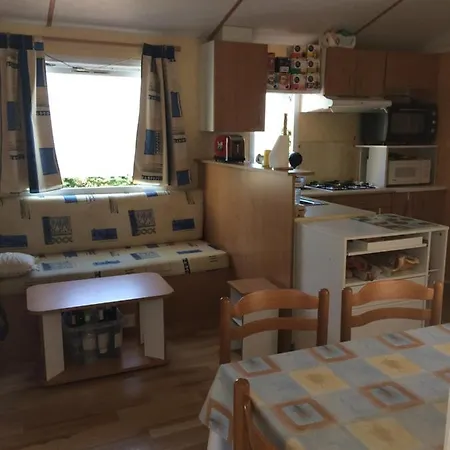 Mobilhome Les Petits Ecureuils 4 Etoiles Campsite *