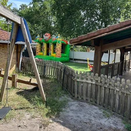 Mobilhome Les Petits écureuils 4 étoiles