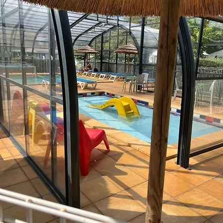 Mobilhome Les Petits Ecureuils 4 Etoiles * Biscarrosse